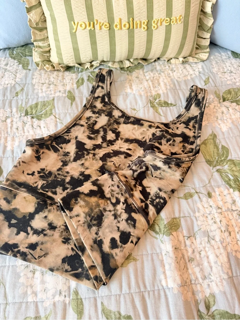 lululemon athletica Tie-Dye Cropped Tank Top - Black & Beige